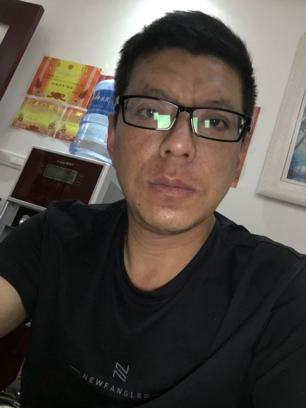 牵手的第三张照片--贵州交友中心