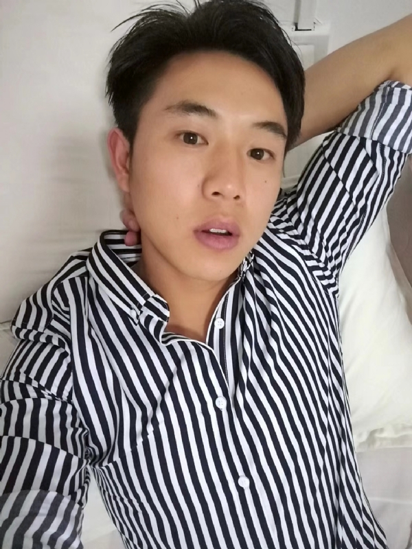 小雷的第二张照片--贵州交友中心